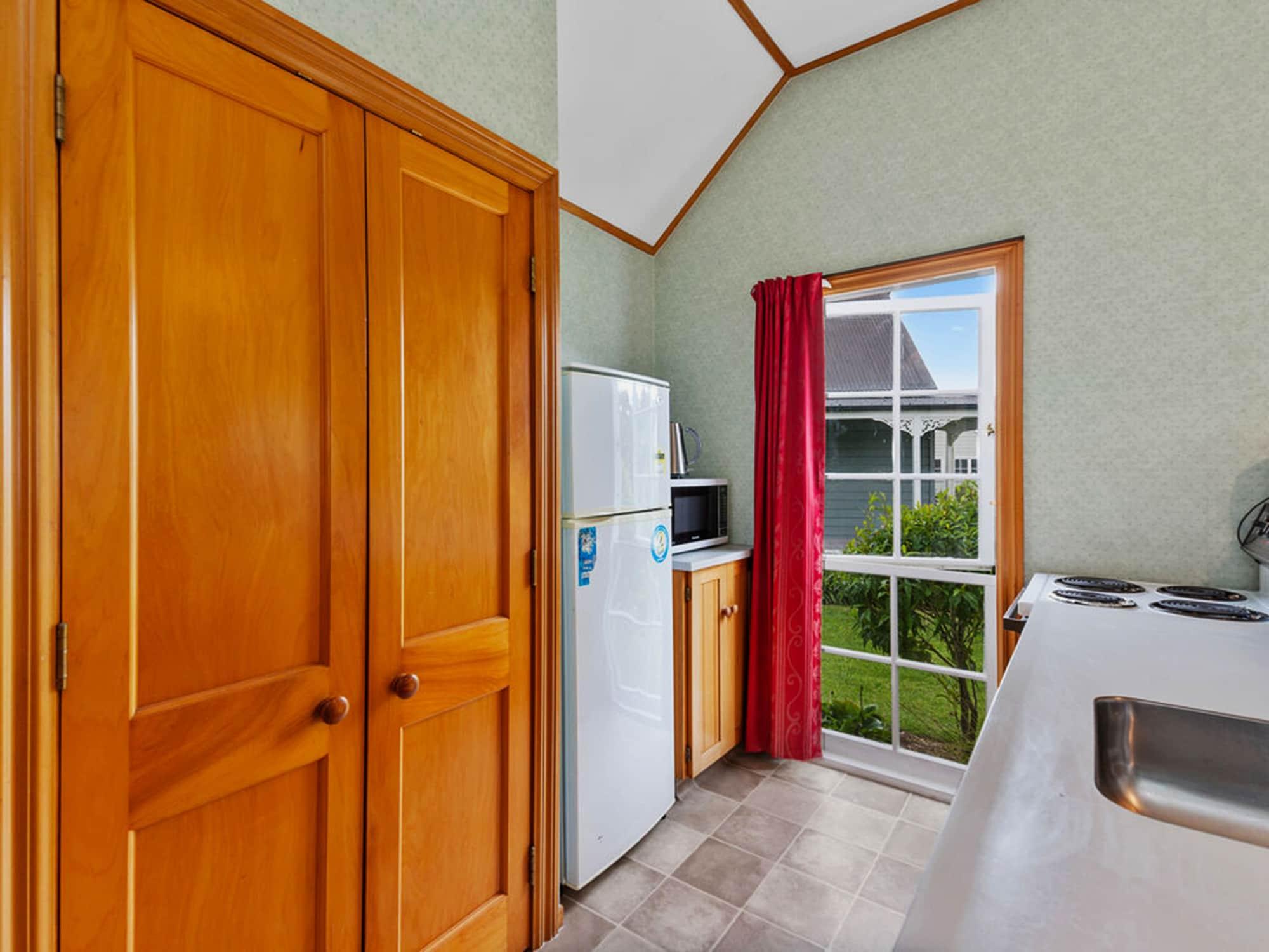 Huka Falls Resort Lago Lago Taupo Esterno foto Kitchenette