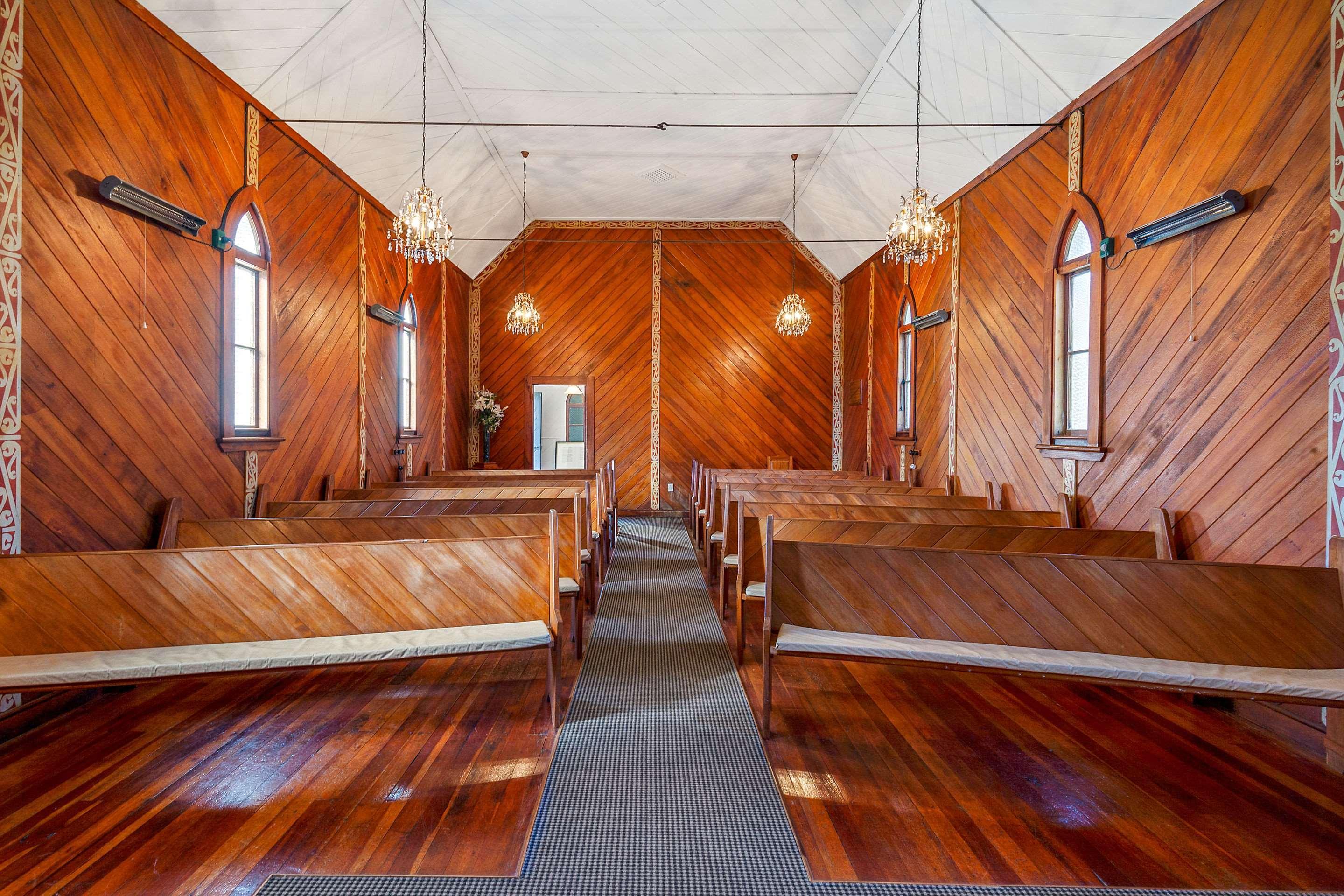 Huka Falls Resort Lago Lago Taupo Esterno foto Interior of the church