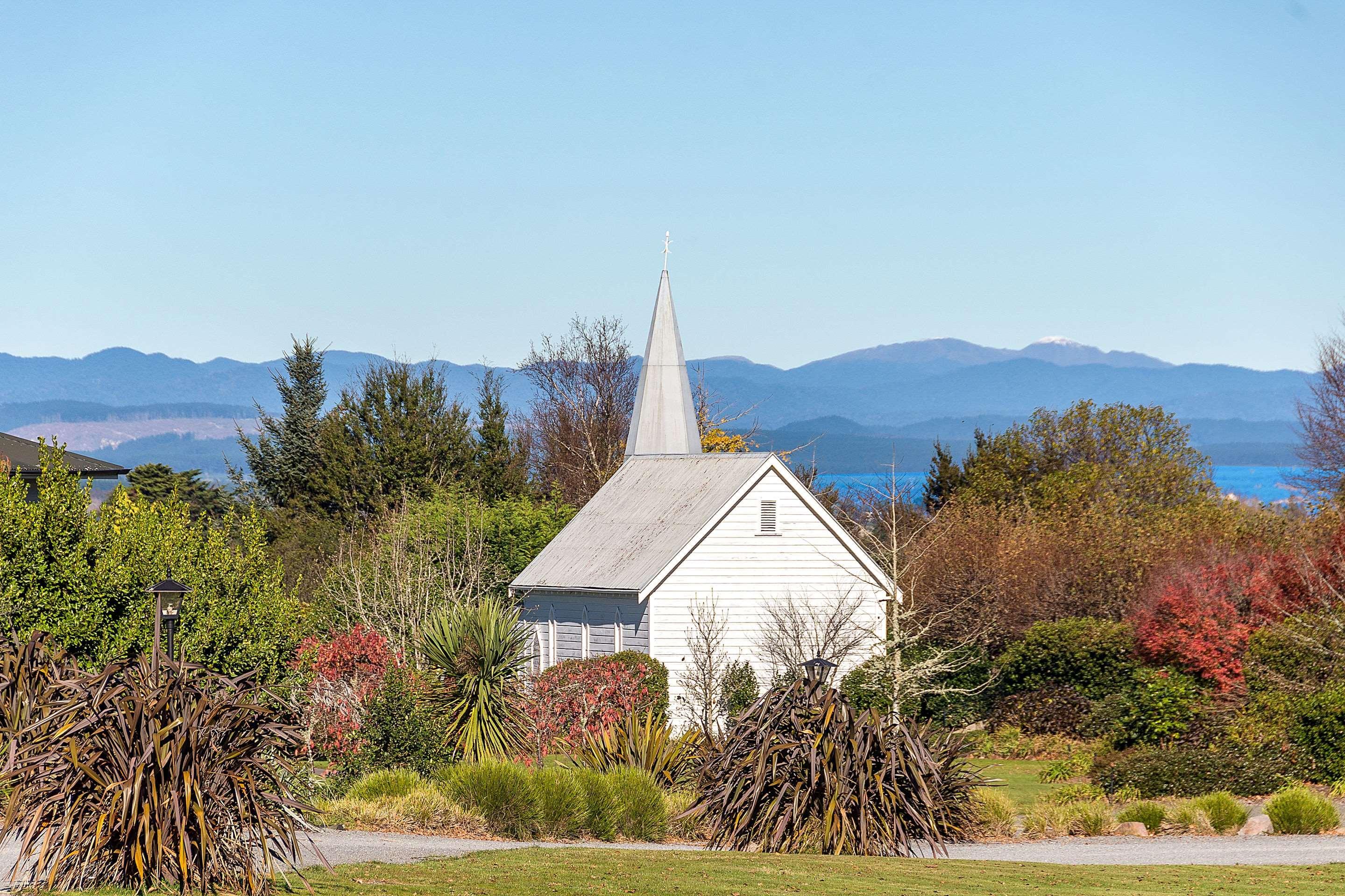 Huka Falls Resort Lago Lago Taupo Esterno foto The church in 2016