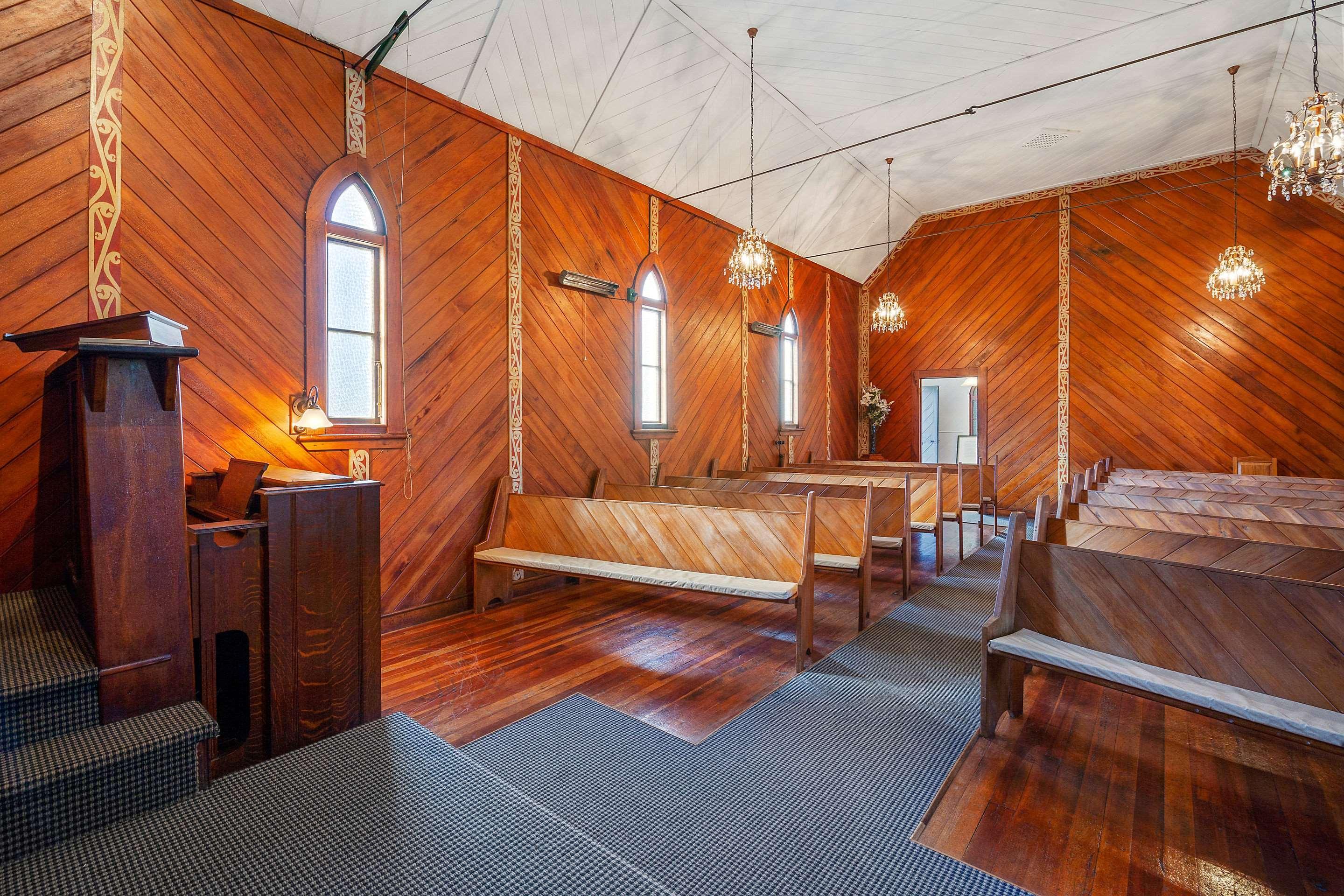 Huka Falls Resort Lago Lago Taupo Esterno foto Interior of the church